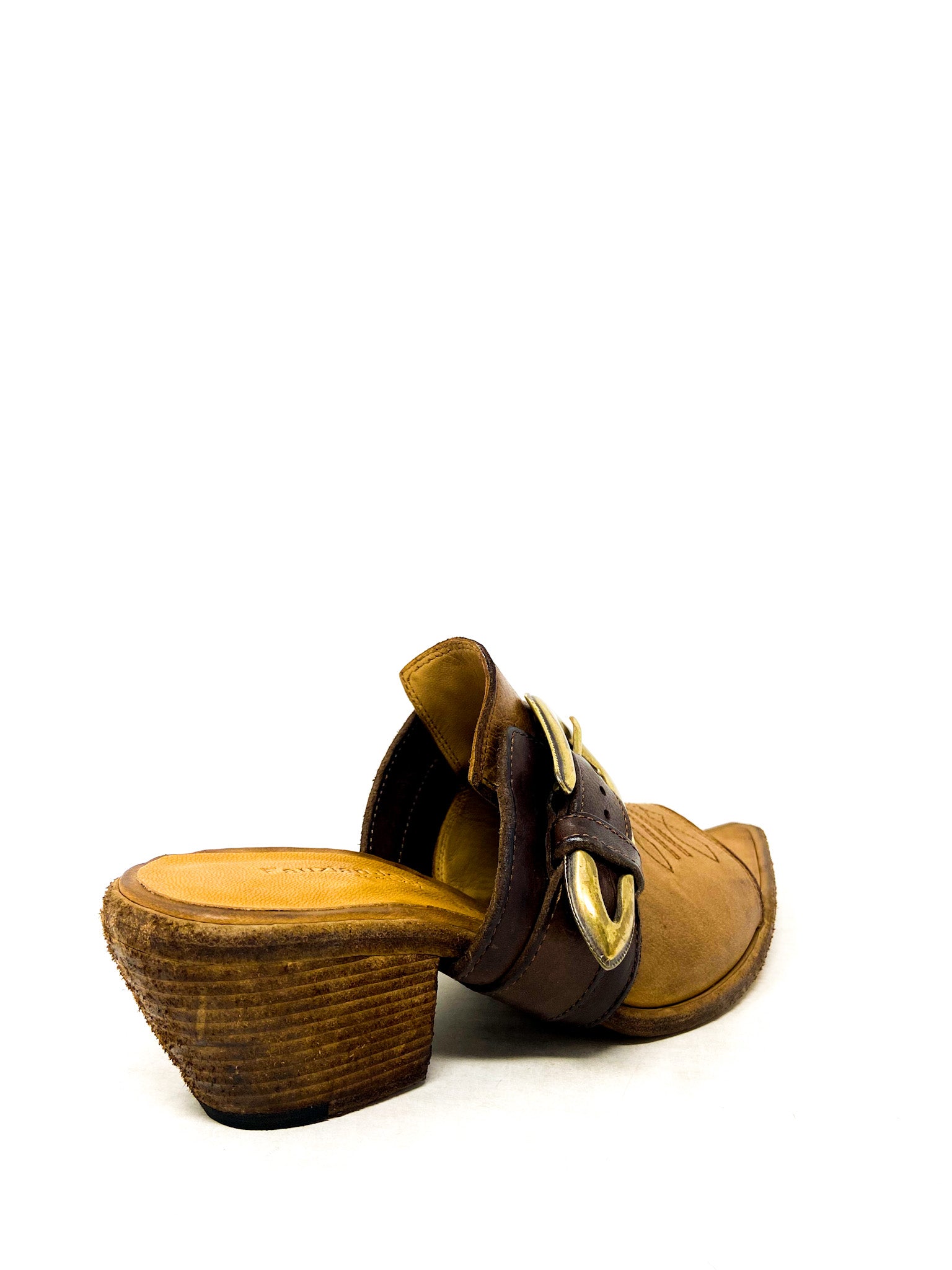 SANDAL