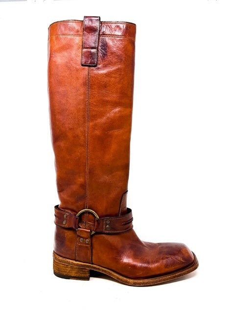 BOOT FRAY