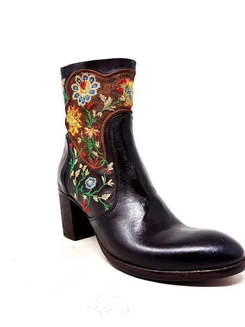 ANKLE BOOT FLOWERS
