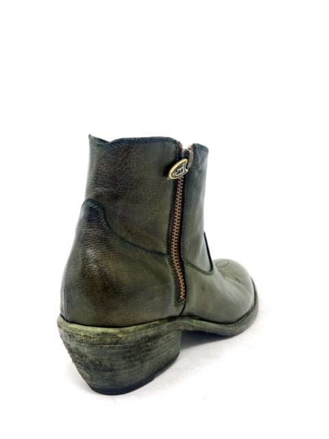 ZIPPY ANKLE BOOT